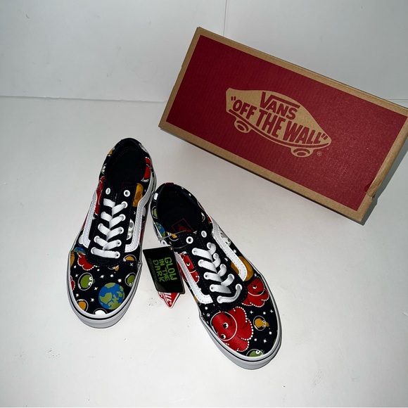 Vans Kids Ward Glow Fish Sneaker- Little Kids - New In Box - Reemoly - Picture 14 of 16